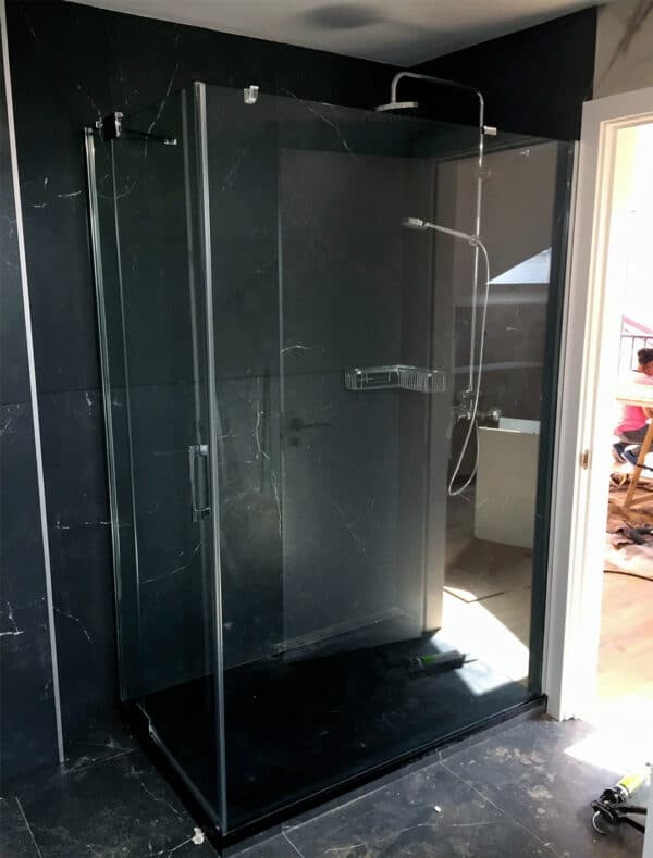 FURO-B17_Customers_Shower-enclosure-made-to-measure-(8)