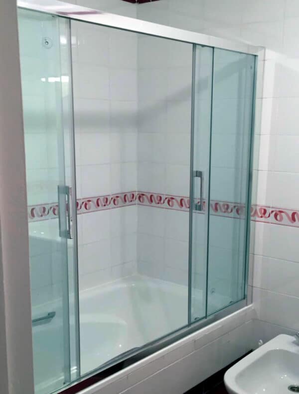 SHAWA-B25_Customers_Shower-enclosure-made-to-measure-(18)