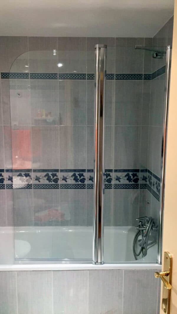 WALK-IN-P05_BATHTUB_Customers_Shower-enclosure-made-to-measure-(13)