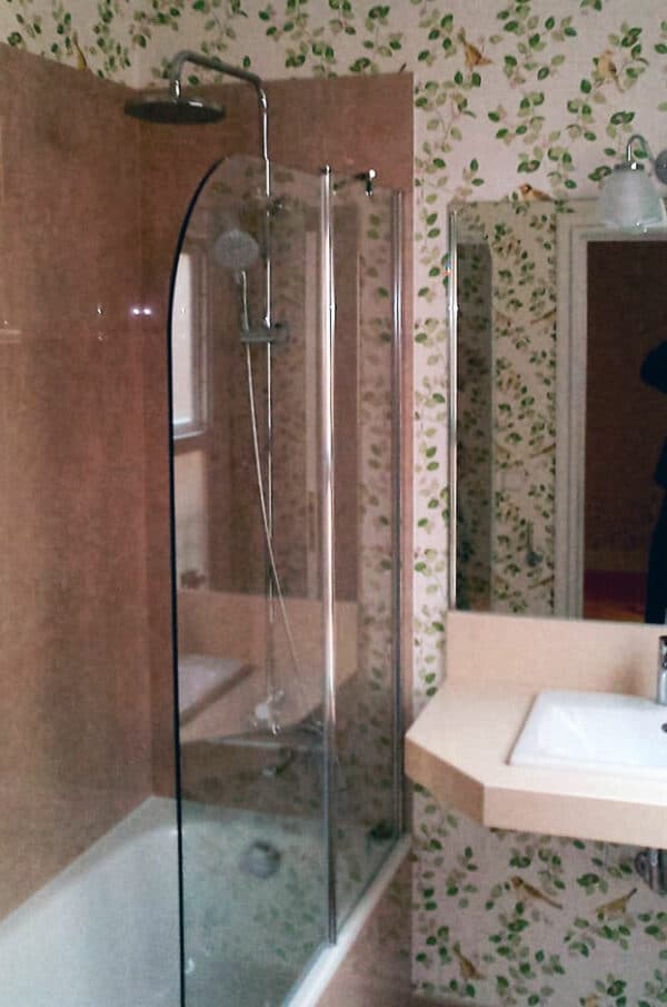WALK-IN-P05_BATHTUB_Customers_Shower-enclosure-made-to-measure-(8)